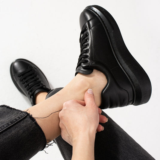 Walviss Guinas Kadin Hakiki Deri Bagcikli Siyah Sneaker